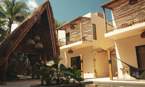 Nikau El Cuyo Hotel